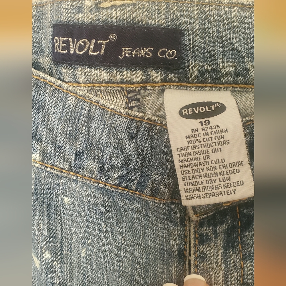 Revolt Jeans - Picture 2 of 3